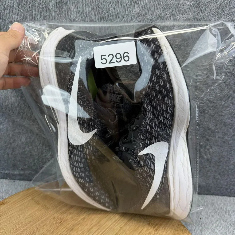 Nike Zoom Pegasus 35 Shoes Mens Size 10 Black Low Top Running Athletic Sneakers